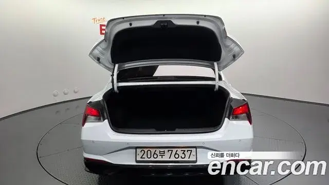 Hyundai The New Avante Hybrid 2022 — Şəkil 7/30