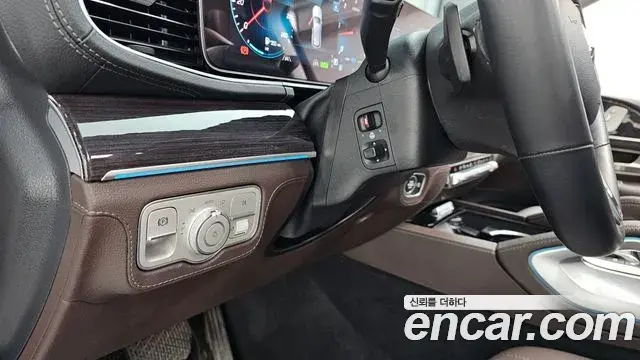 Mercedes-Benz GLE-Class 2023 — Фото 13/20