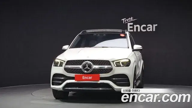 Mercedes-Benz GLE-Class 2023 — Фото 2/20