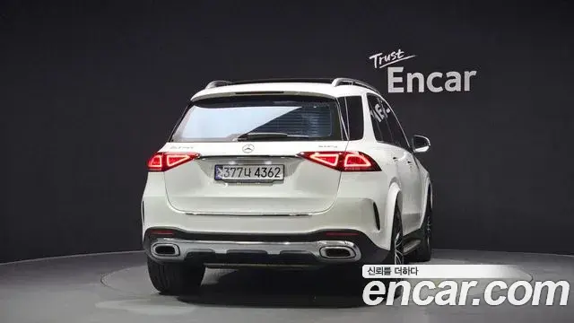 Mercedes-Benz GLE-Class 2023 — Фото 3/20