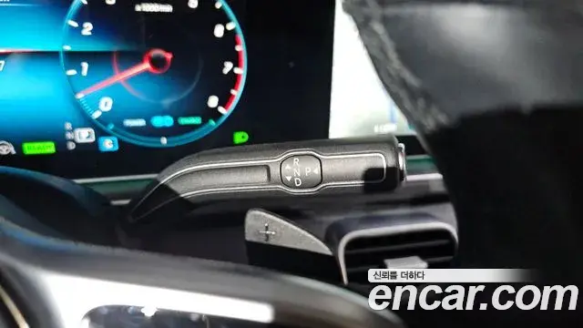 Mercedes-Benz GLE-Class 2023 — Фото 8/20