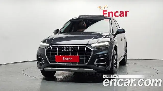 Audi Q5 2023 — Фото 3/20