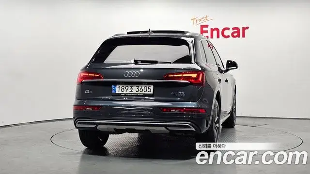 Audi Q5 2023 — Фото 4/20
