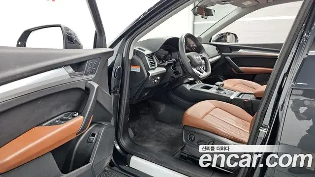 Audi Q5 2023 — Фото 10/20