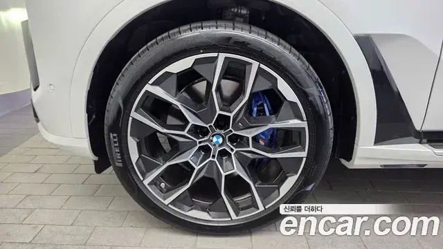 BMW X7 2025 — Şəkil 22/33