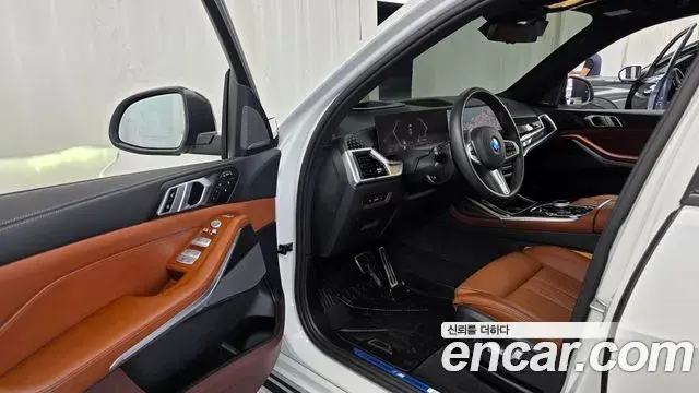 BMW X7 2025 — Şəkil 16/33