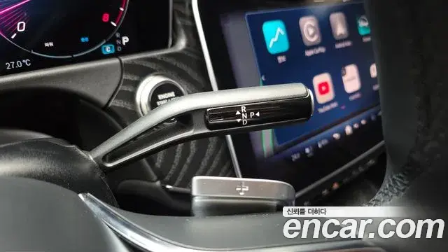 Mercedes-Benz E-Class 2025 — Photo 12/30