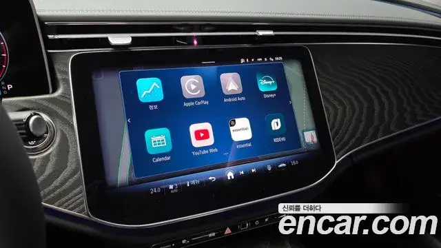 Mercedes-Benz E-Class 2025 — Photo 20/30