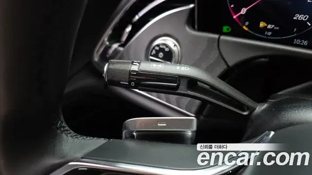 Mercedes-Benz E-Class 2025 — Photo 7/30