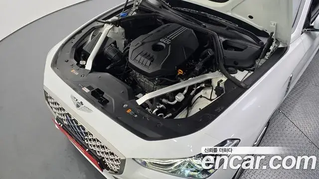Genesis G70 2019 — Photo 20/35