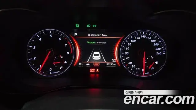 Genesis G70 2019 — Photo 21/35