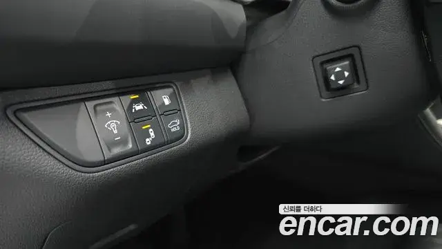 Genesis G70 2019 — Photo 34/35