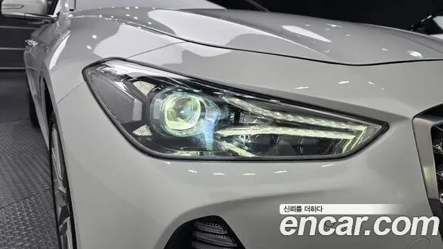 Genesis G70 2019 — Photo 6/35