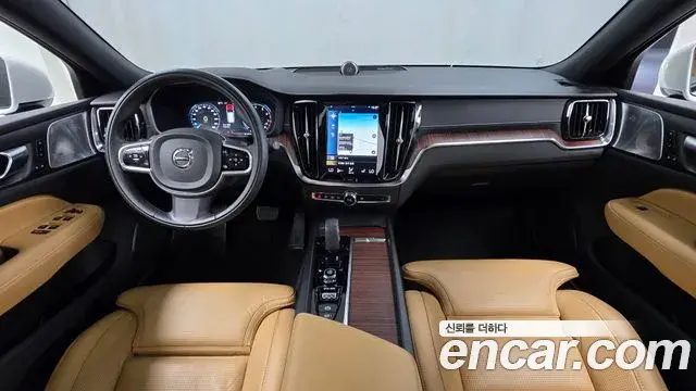 Volvo V60 Cross Country 2021 — ფოტო 12/33