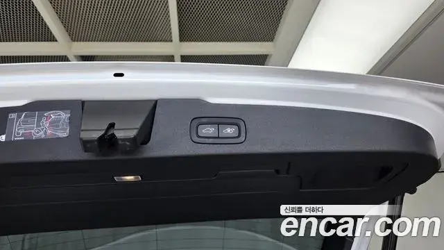 Volvo V60 Cross Country 2021 — ფოტო 16/33