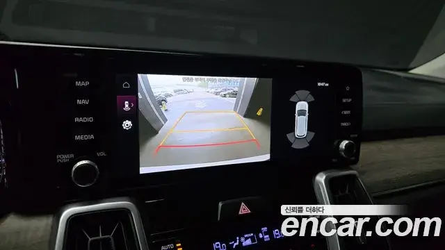 Kia Sorento 2023 — Фото 15/20
