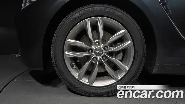 Genesis G70 2018 — ფოტო 3/32
