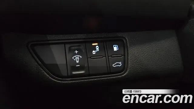 Genesis G70 2018 — ფოტო 15/32