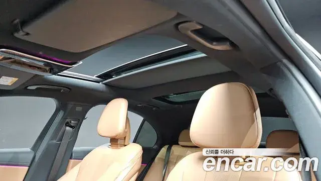 Mercedes-Benz E-Class 2025 — Фото 18/20