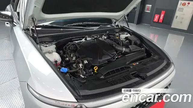 Hyundai Grandeur Hybrid 2023 — ფოტო 24/31
