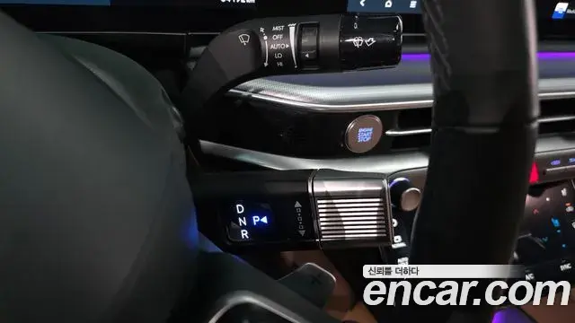 Hyundai Grandeur Hybrid 2023 — ფოტო 4/31