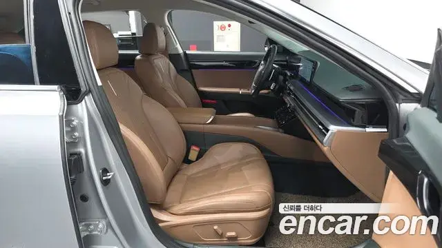 Hyundai Grandeur Hybrid 2023 — ფოტო 22/31