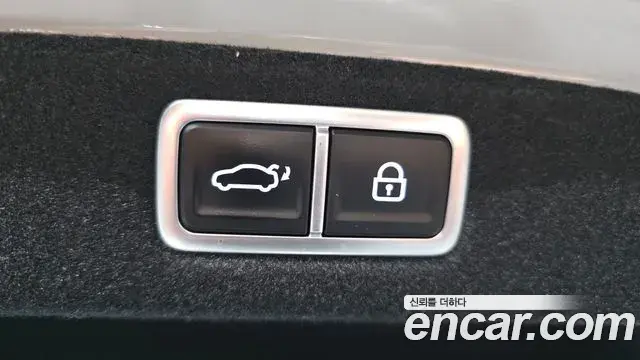 Hyundai Grandeur Hybrid 2023 — ფოტო 28/31