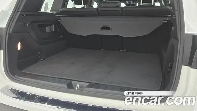 Mercedes-Benz EQB 2025 — ფოტო 8/17