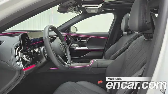 Mercedes-Benz E-Class 2025 — ფოტო 8/17