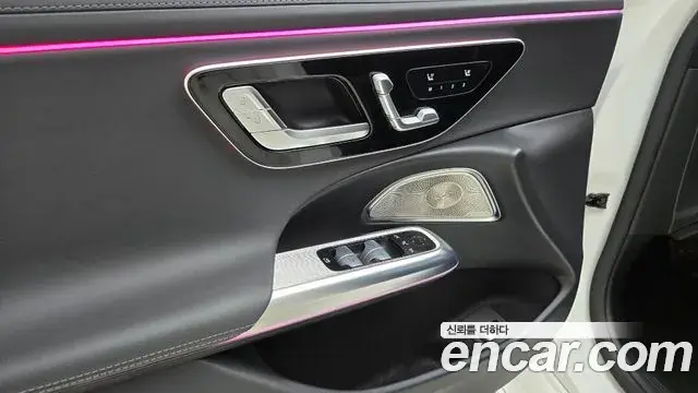 Mercedes-Benz E-Class 2025 — ფოტო 17/17