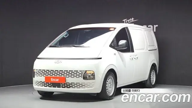 Hyundai Staria 2022 — Фото 1/20