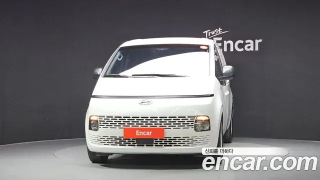 Hyundai Staria 2022 — Фото 3/20