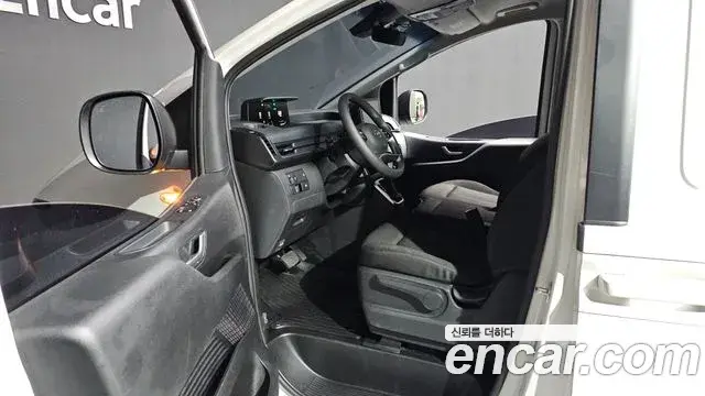 Hyundai Staria 2022 — Фото 10/20