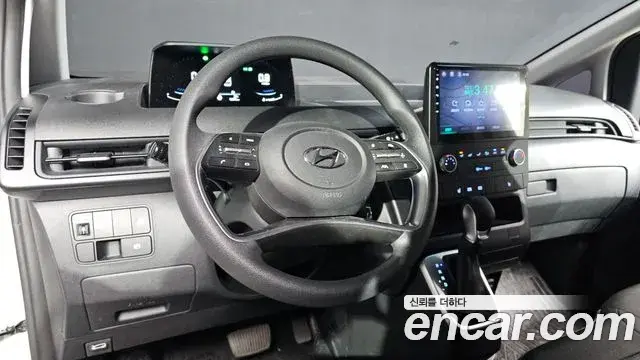 Hyundai Staria 2022 — Фото 11/20