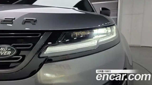 Land Rover Range Rover Evoque 2026 — Фото 17/20