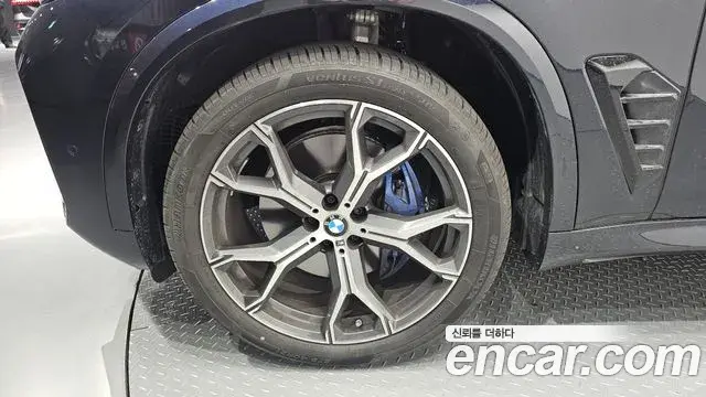 BMW X5 2025 — ფოტო 13/33