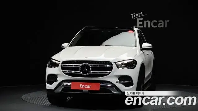 Mercedes-Benz GLE-Class 2024 — Фото 3/20