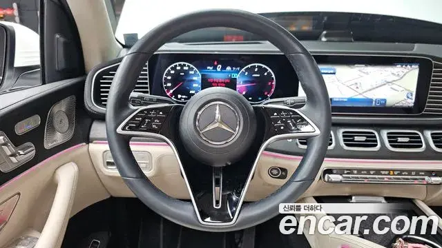 Mercedes-Benz GLE-Class 2024 — Фото 13/20
