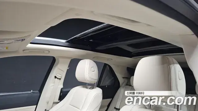 Mercedes-Benz GLE-Class 2024 — Фото 18/20