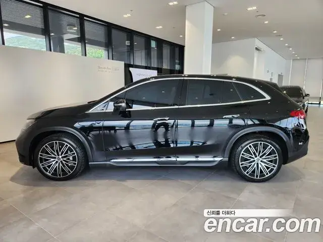 Mercedes-Benz EQE SUV 2025 — Şəkil 3/20