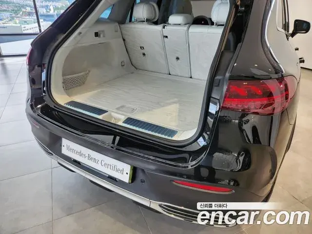 Mercedes-Benz EQE SUV 2025 — Şəkil 16/20