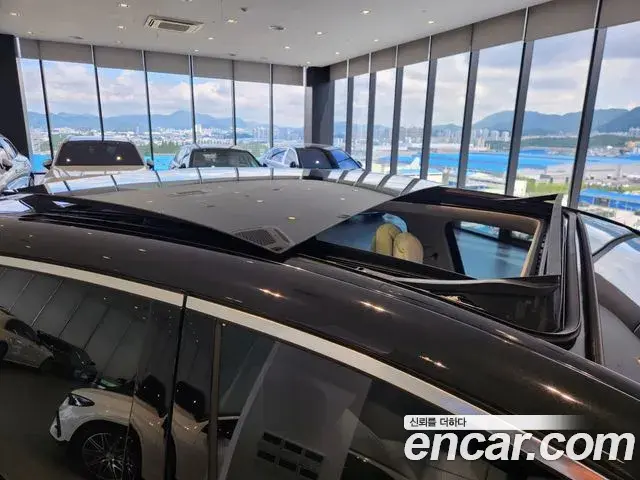 Mercedes-Benz EQE SUV 2025 — Şəkil 8/20