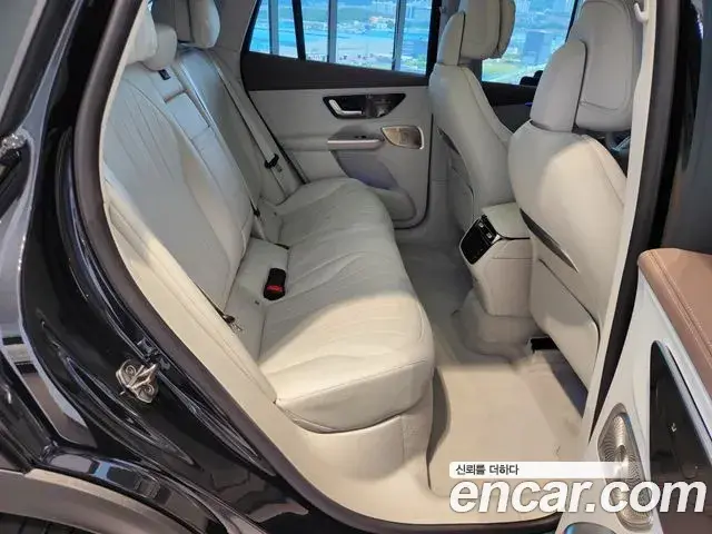 Mercedes-Benz EQE SUV 2025 — Şəkil 10/20