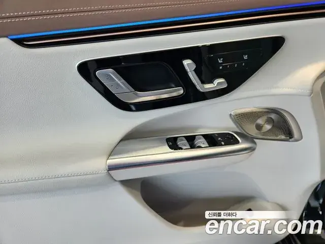 Mercedes-Benz EQE SUV 2025 — Şəkil 18/20