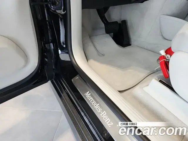 Mercedes-Benz EQE SUV 2025 — Şəkil 15/20
