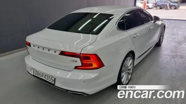 Volvo S90 2020 — ფოტო 12/18