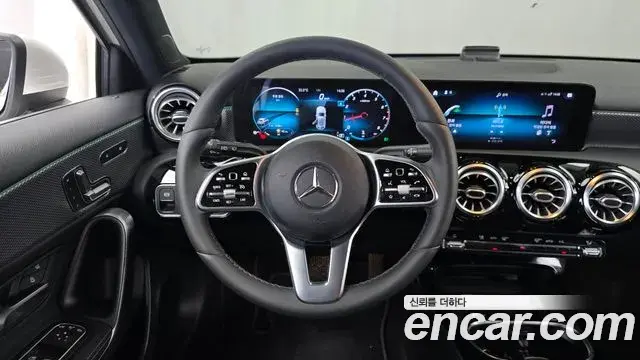 Mercedes-Benz A-Class 2021 — Фото 13/20