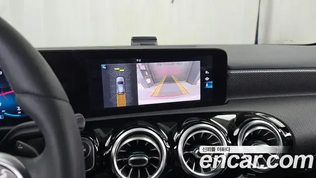 Mercedes-Benz A-Class 2021 — Фото 14/20