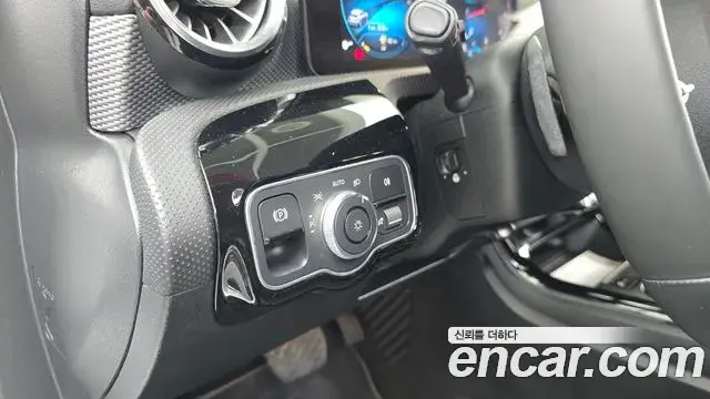 Mercedes-Benz A-Class 2021 — Фото 17/20