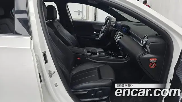 Mercedes-Benz A-Class 2021 — ფოტო 18/30